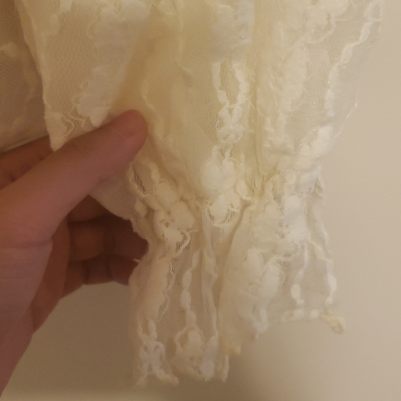 Lace floral white top - Picture 4 of 4